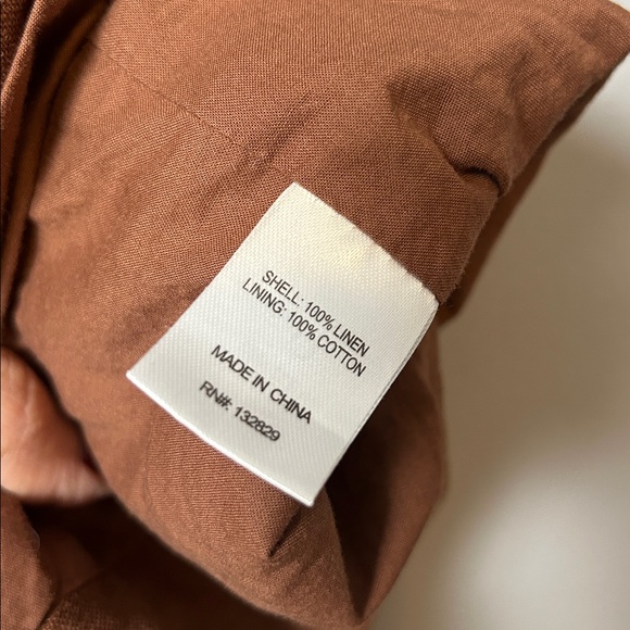 Lovers + Friends Asa Linen Vest in Chocolate size XS 
Lovers and Friends - Picture 11 of 12